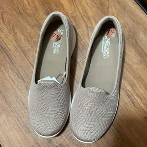 Skechers Go Step Lite